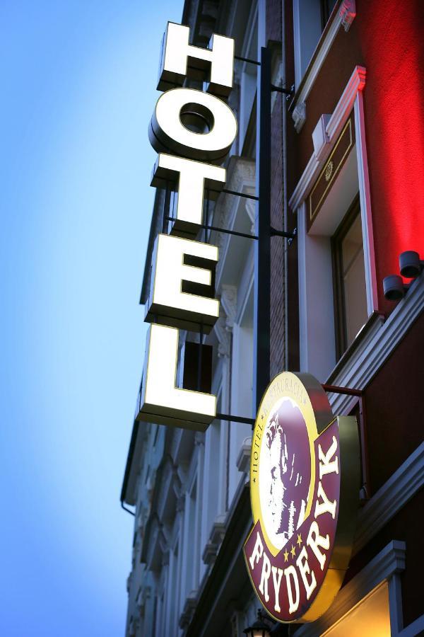 Hotel Fryderyk ニサ エクステリア 写真
